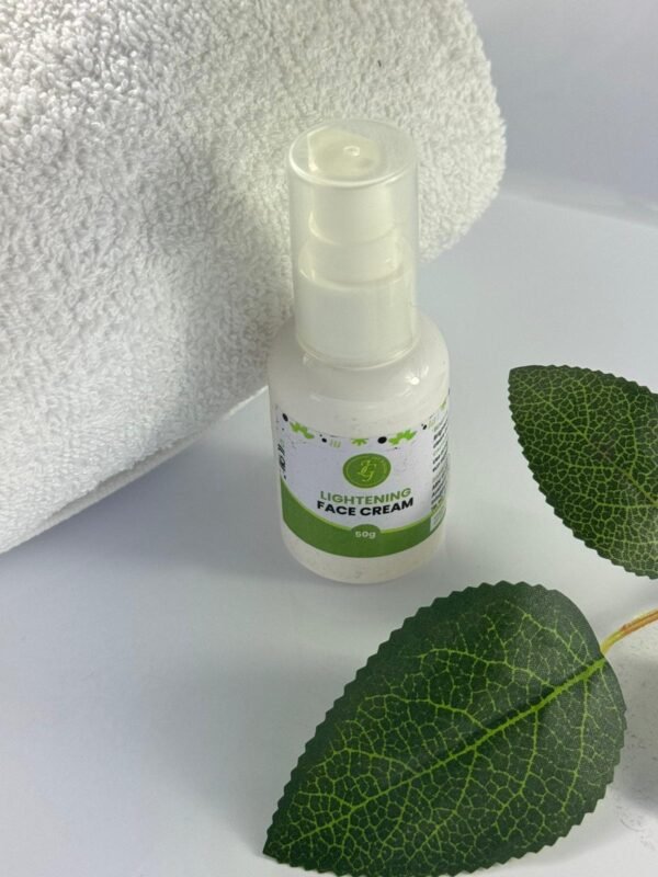LIGHTENING FACE CREAM